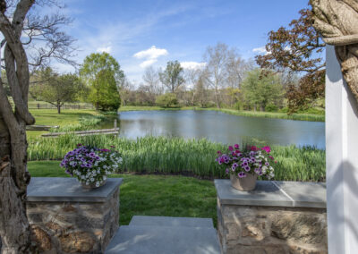 77 Homestead Rd, Tewksbury NJ